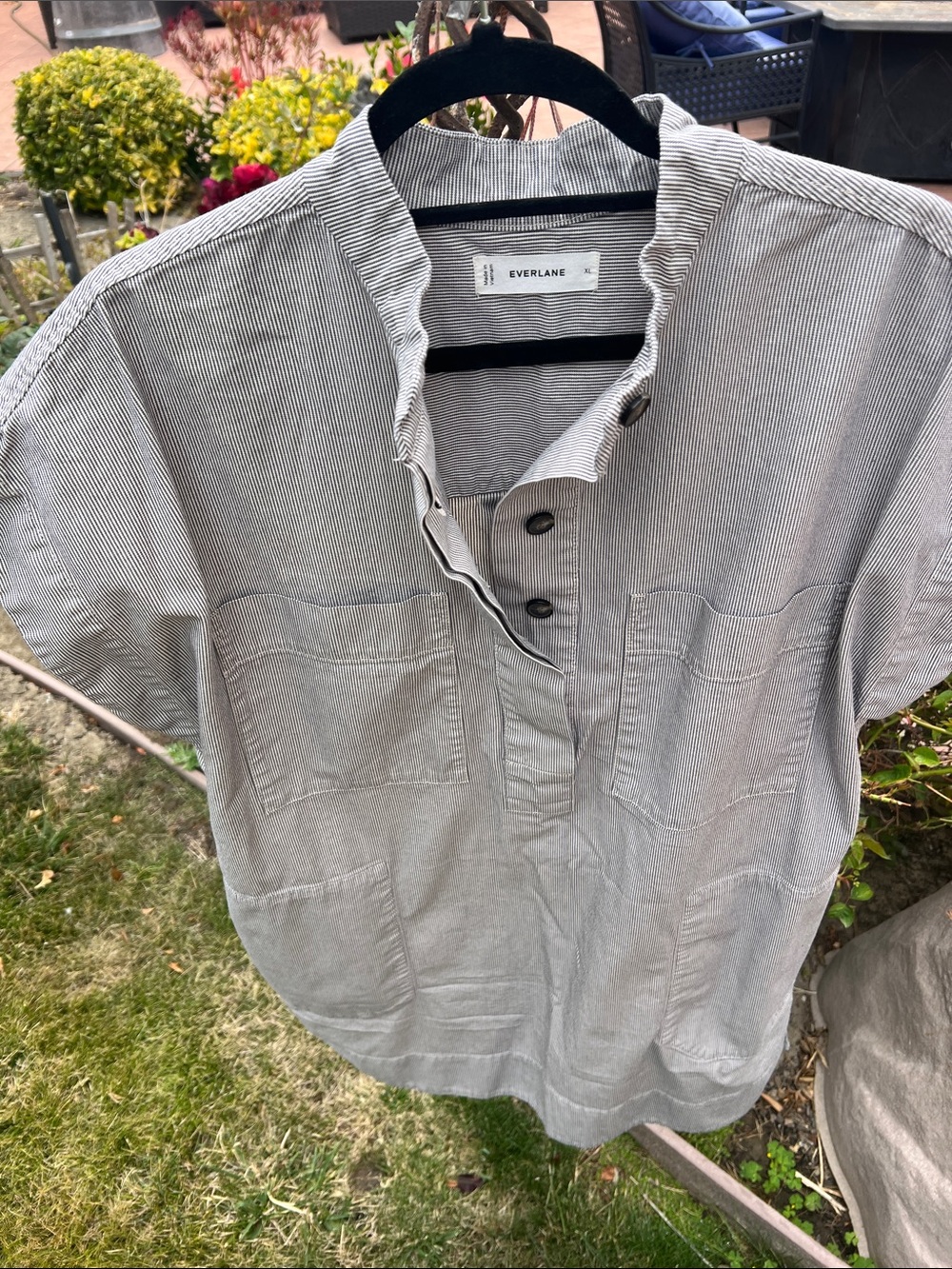 Everlane Short-Sleeve Button Henley dress - Picture 6 of 8
